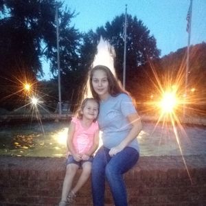 Meet your Posher, Kayla